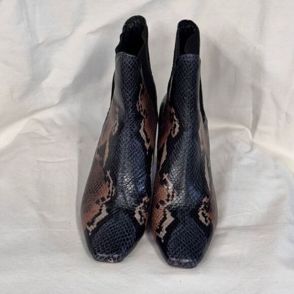 Donald J. Pliner Austin Leather Snake Print ankle boot sz 6 heeled python - Picture 2 of 7